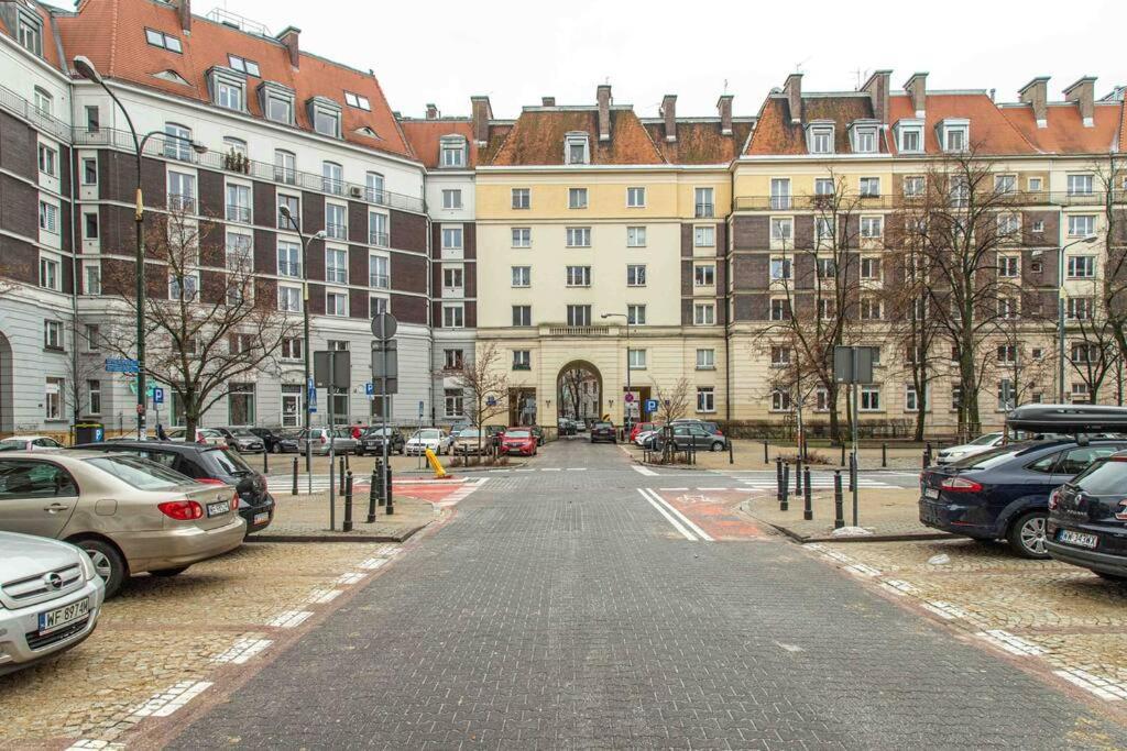 Wyzwolenia Apt , Lazienki Park & Zbawiciela Sq. 2' Varsóvia Exterior foto